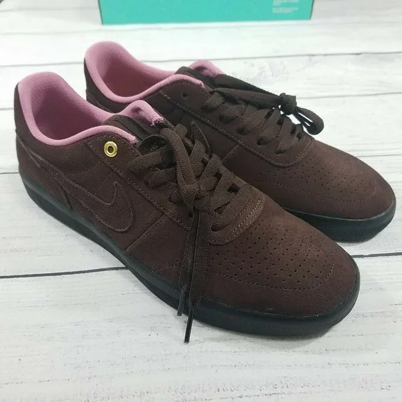 Nike SB Team Classic Premium Skate Shoes Mens Size 8 Womens 9.5 - AR0767-200 - Picture 1 of 7